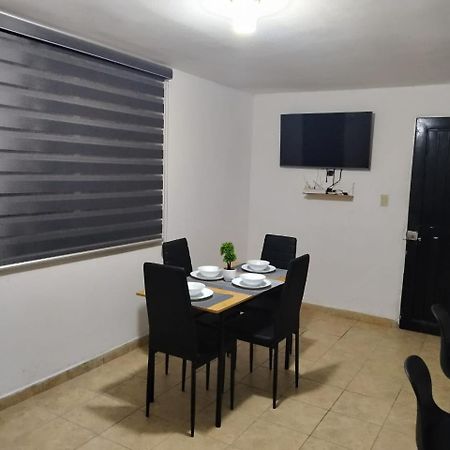 Appartamento Depa Eco En Planta Baja, A 5 Minutos Del Malecon Y Zona Dorada Mazatlán Esterno foto